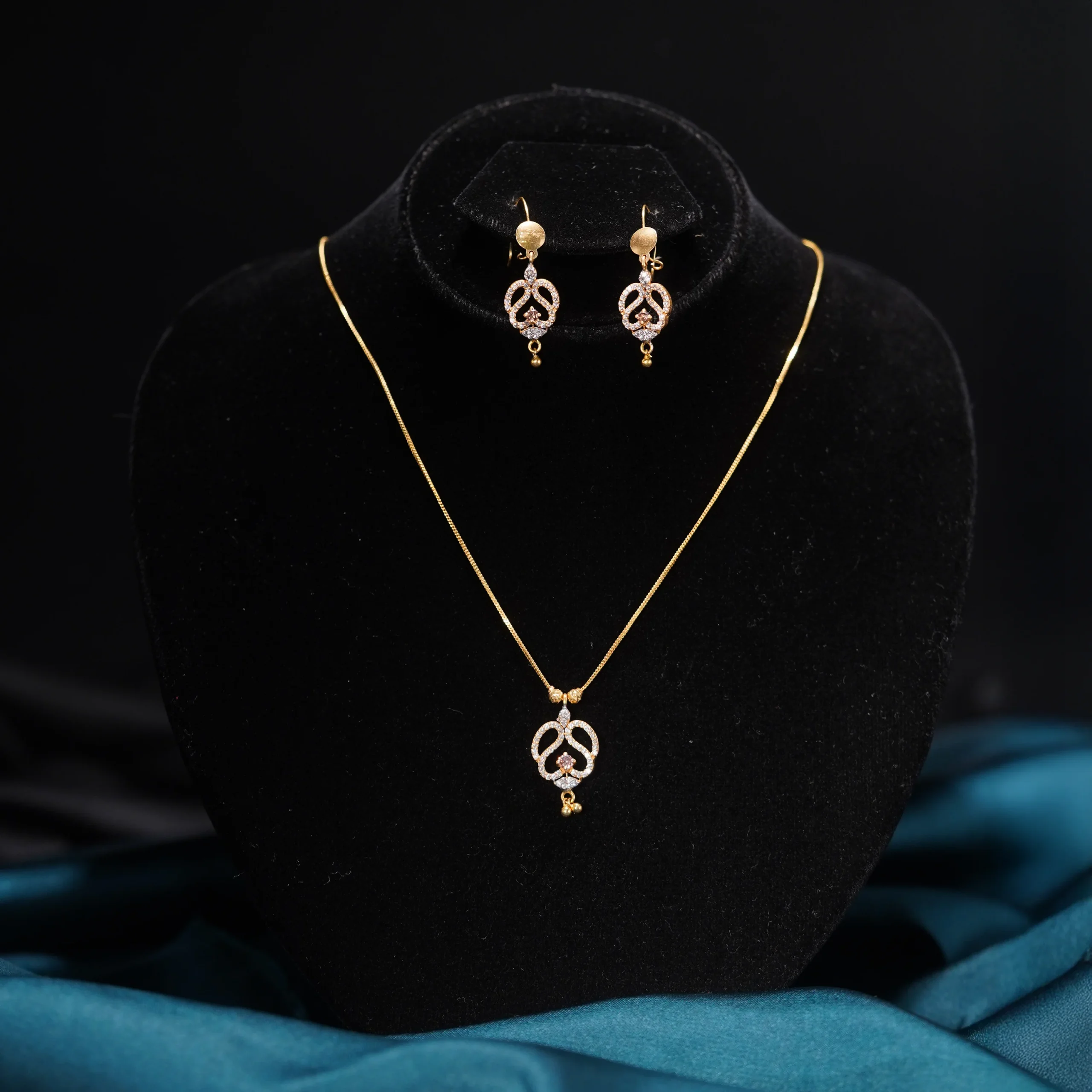 Eternal Harmony Necklace Set