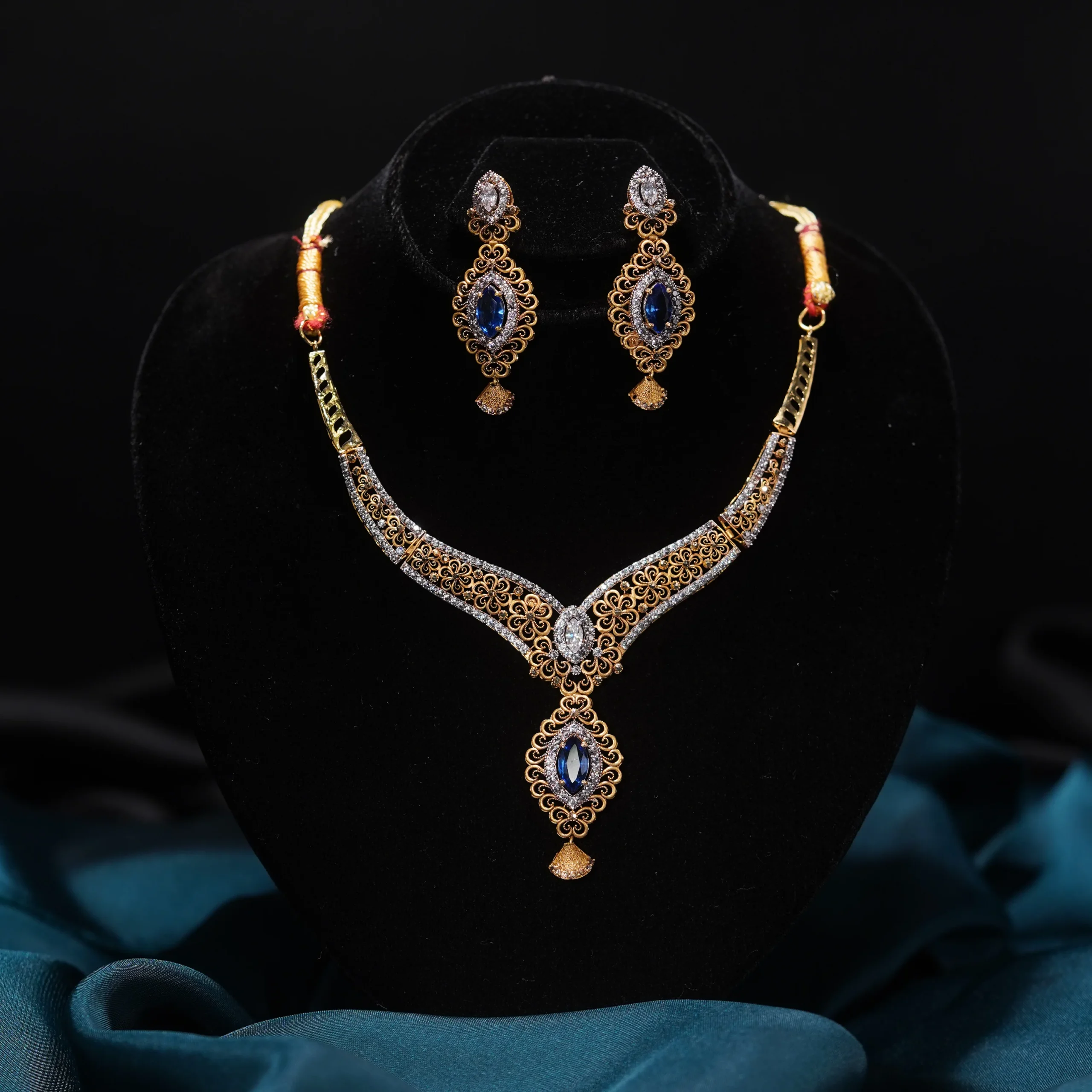 Azure Filigree Necklace Set