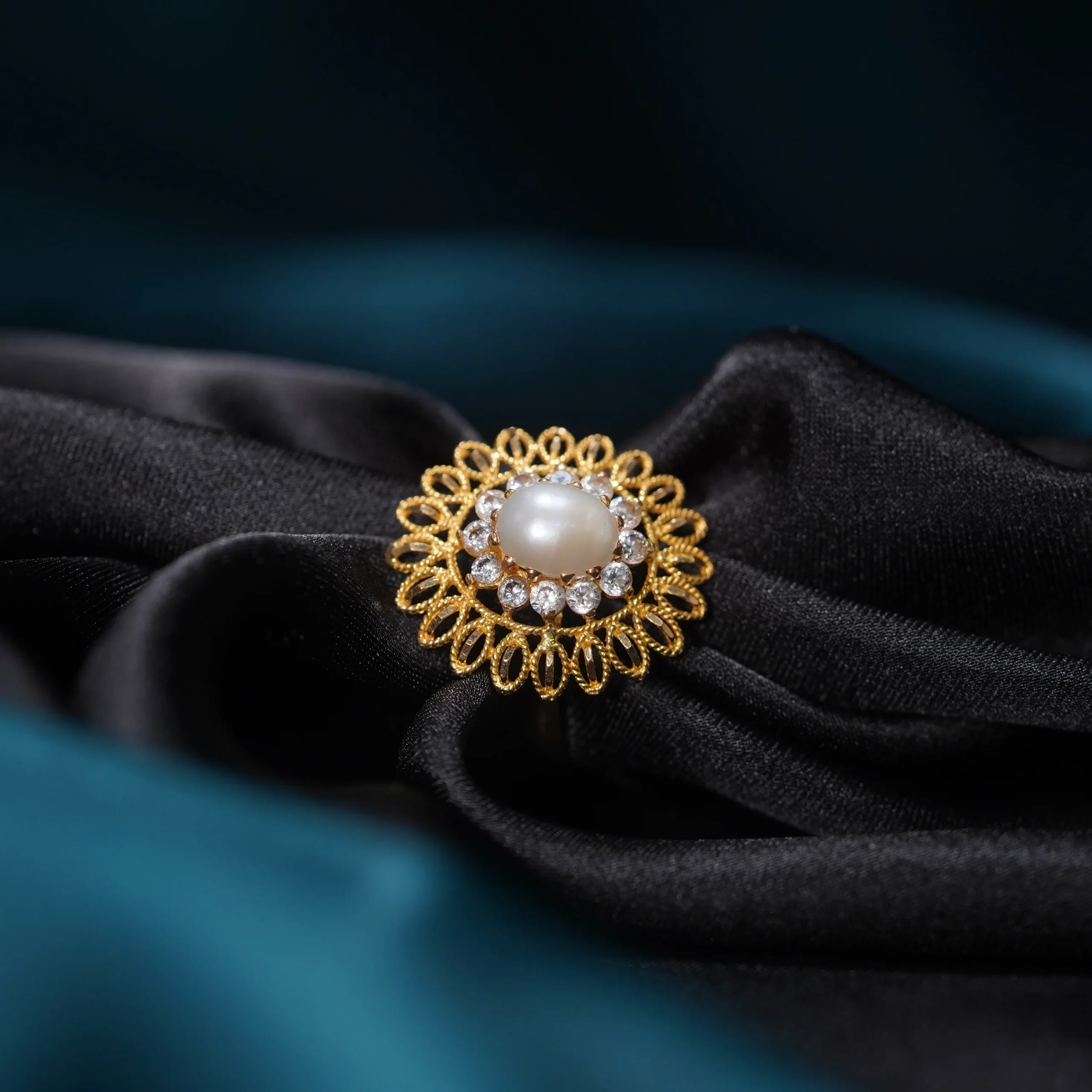 Pearl Sunburst Filigree Ring