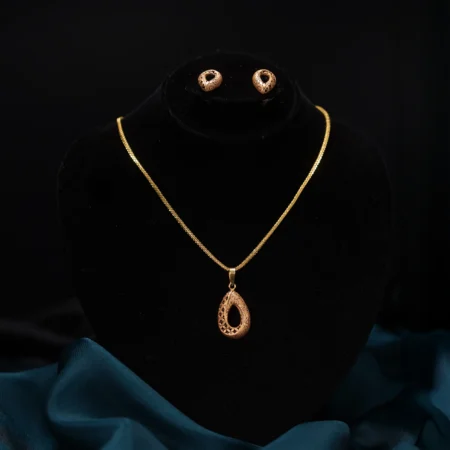 Hollow Aura Necklace Set